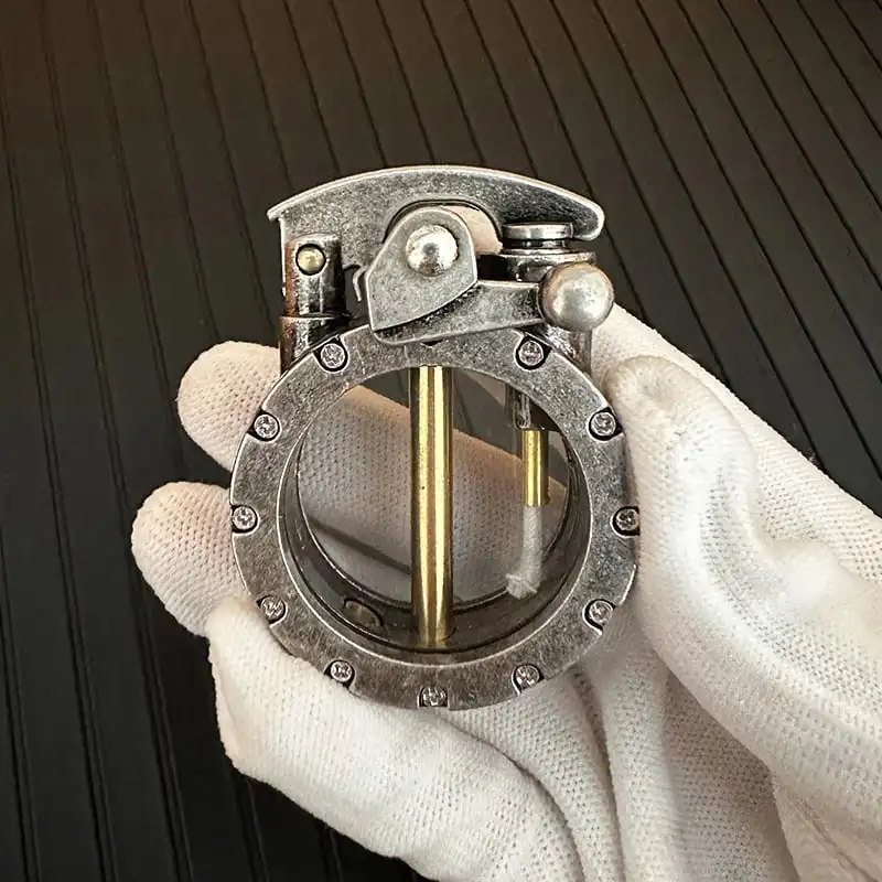 Retro Metal Rocker Kerosene Windproof Lighter - Image 4